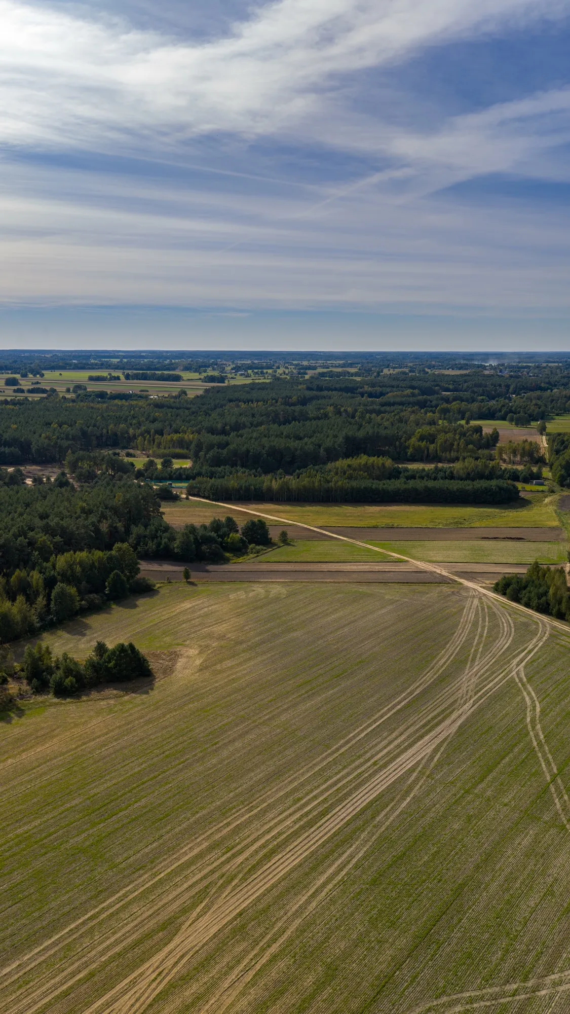 Landscape photograph — Earthly